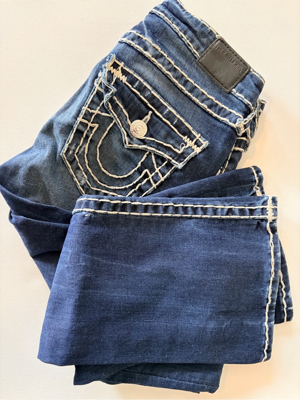 True Religion Women’s Bootcut Jeans Blue Medium Wash Slim Fit Flap Pockets